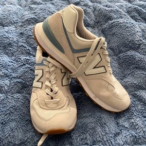 Men’s 574 New Balance 9.5 D
